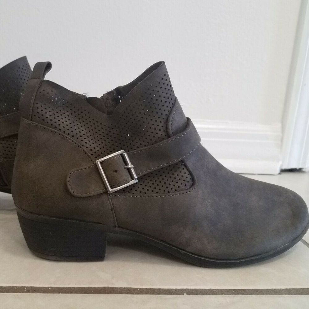 No Parking Ankle Boots 9